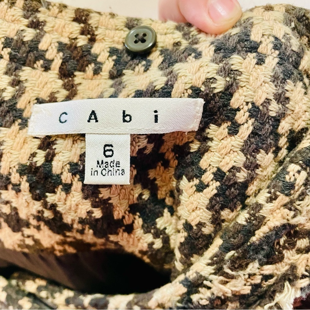 Cabi Beige and Gray Herringbone Coat Size 6 - Picture 7 of 11